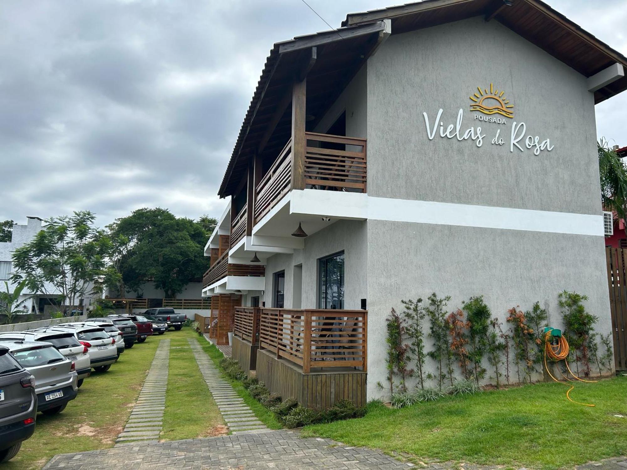 Pousada Vielas Do Rosa - Centrinho Da Praia Do Rosa Dış mekan fotoğraf